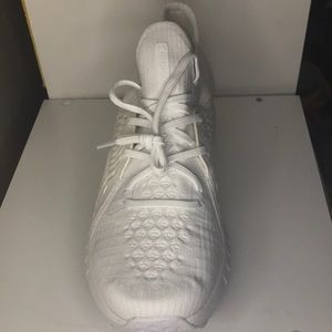 Under Armour HOVR Phantom White
